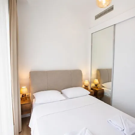Aqualina D2-1 By Holidaykeys Aparthotel 3*